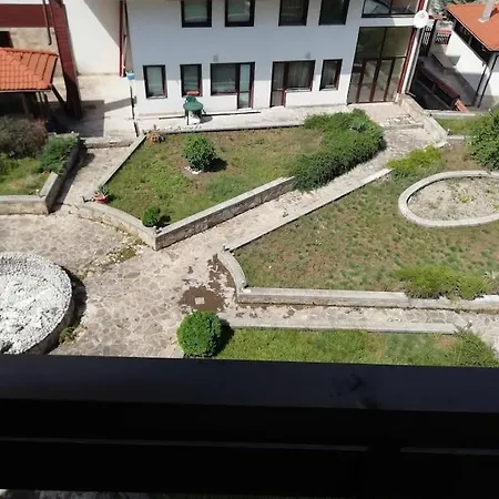 гигови Apartament